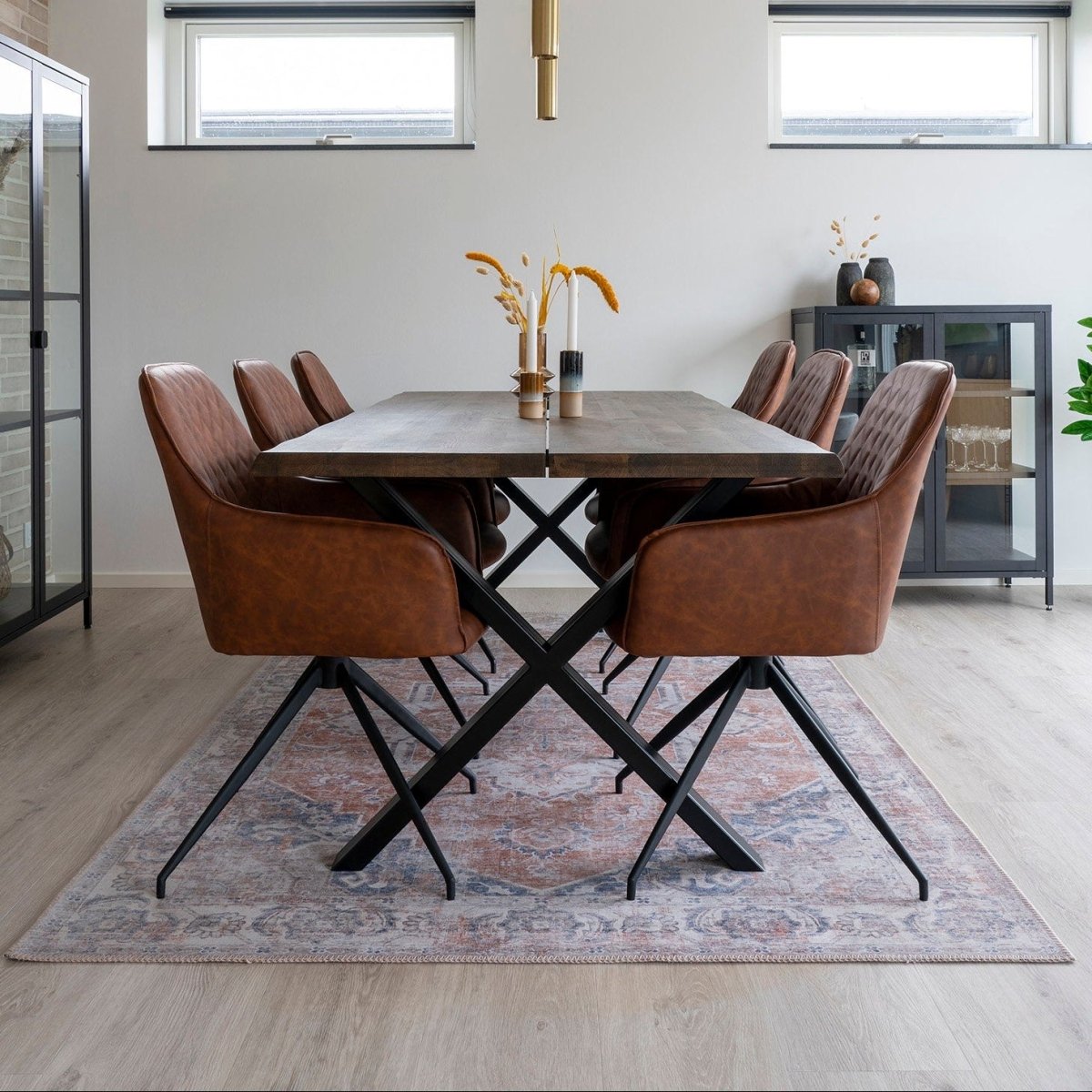 Harbo dreibar spisestol brun PU-skinn