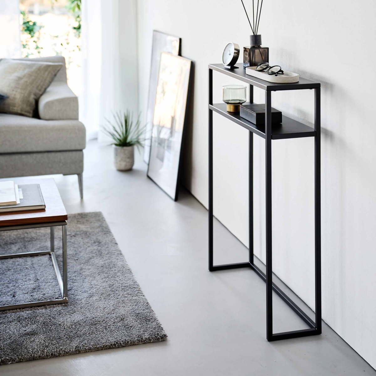 Konsollbord sort med hylle 60 x 80,2 cm - Lindas Dekor
