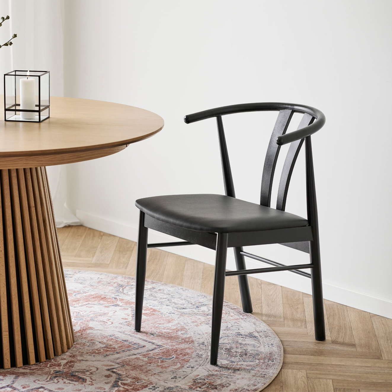 2-pk House Nordic Artenara spisestol sort