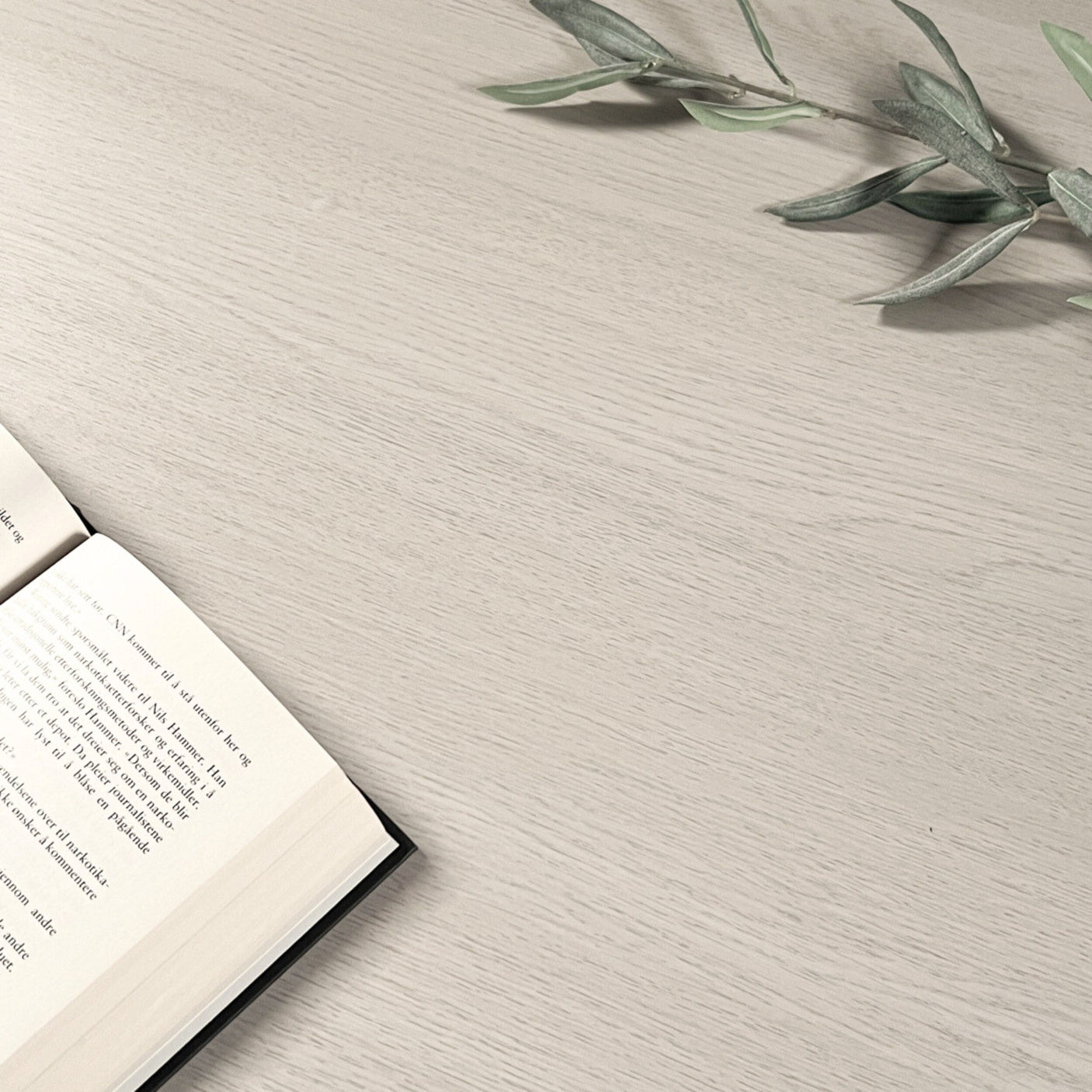 Nordic Oak kontaktplast