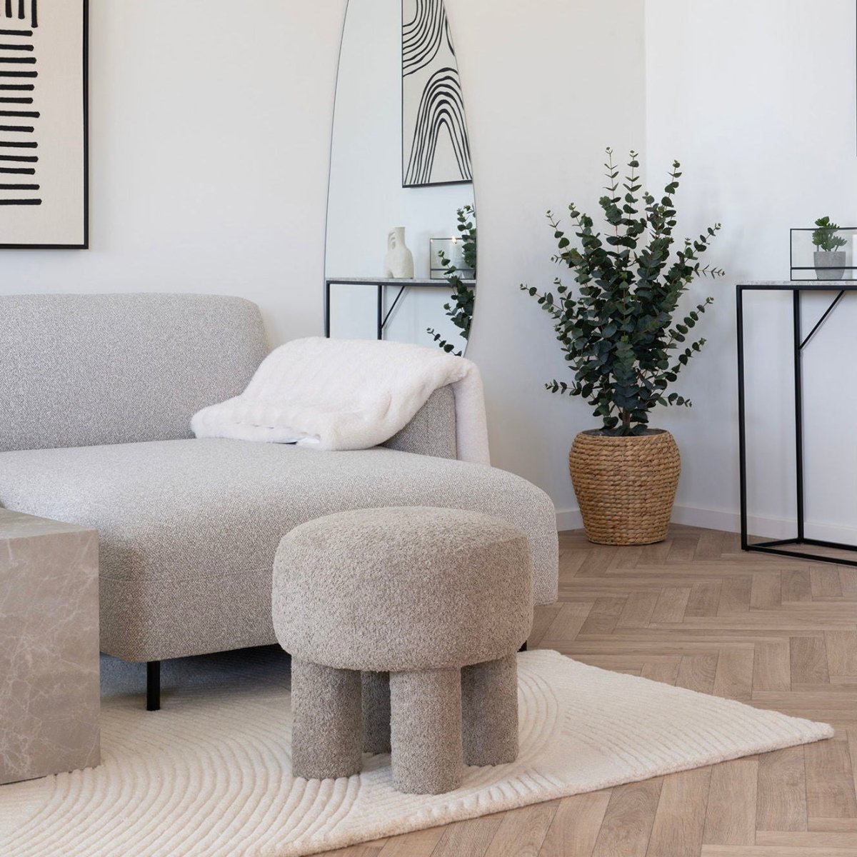 Canberra puff mørk sand ø43 cm - Lindas Dekor