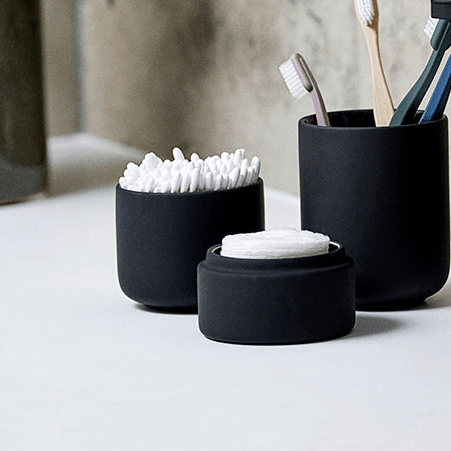 Krukke med lokk Ume sort 10 cm - Lindas Dekor