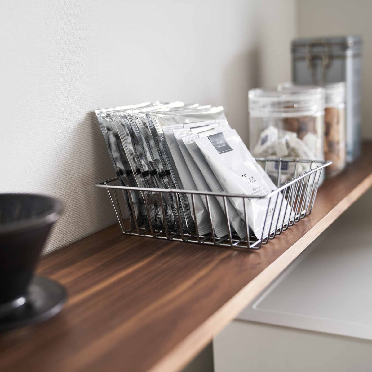 Frittstående hylle til kjøkkenbenk sort 90 x 46,7 cm - Lindas Dekor