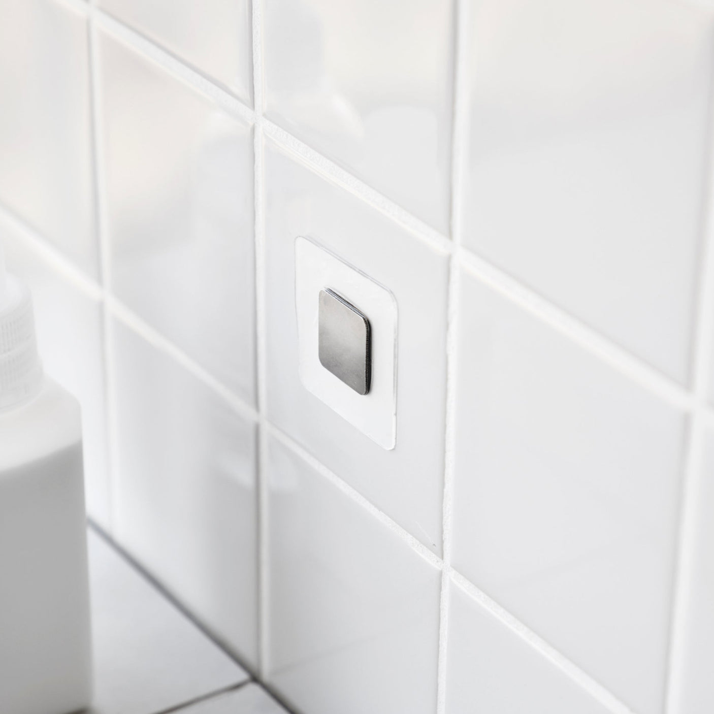 Sterk magnetisk base for kroker og tilbehør.