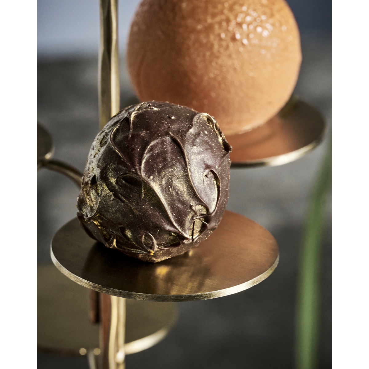 Etasjefat, HDSeny, Antikk messing