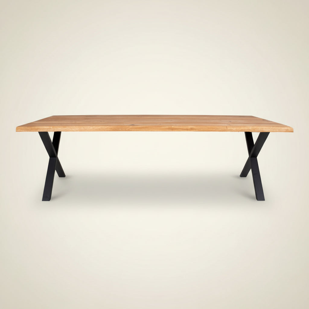 Toulon matbord naturlig ek 300 cm - översiktsbild av långt bord med stålben