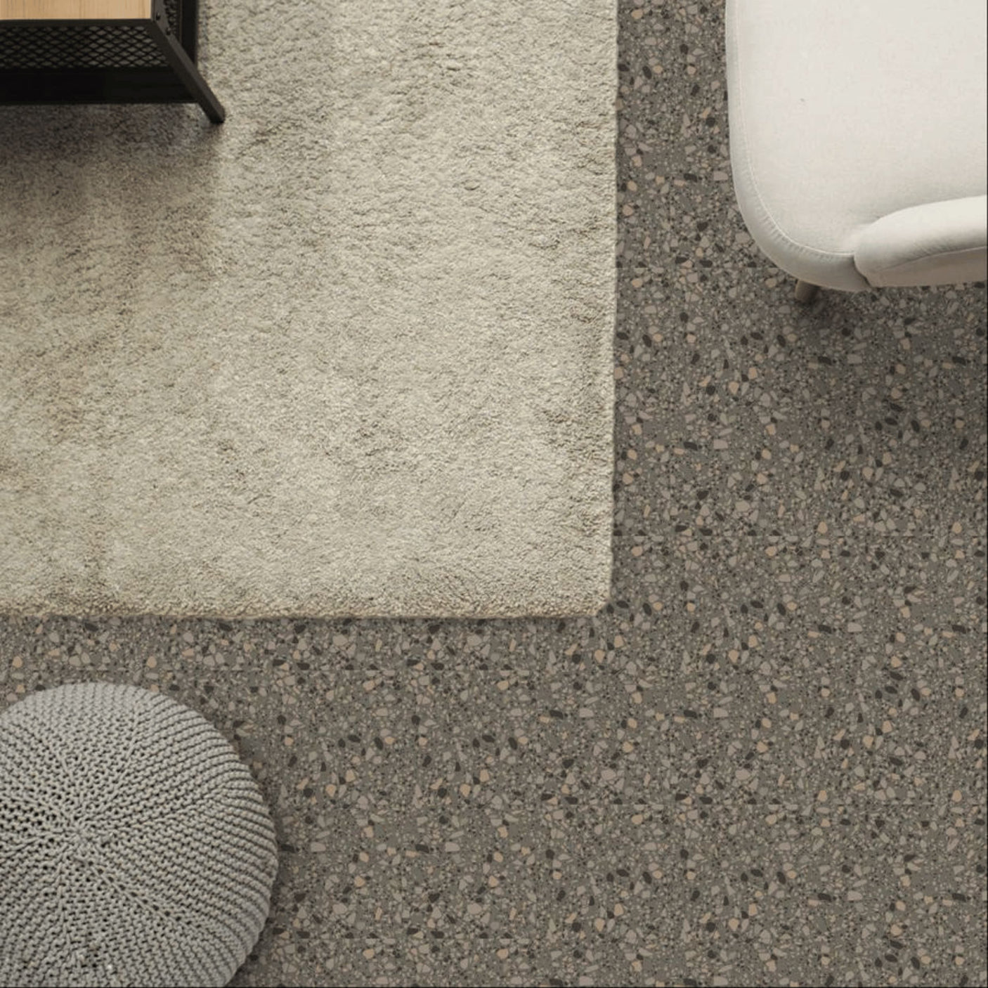 Produktbilde med mål og informasjon om Clemont selvklebende fliser