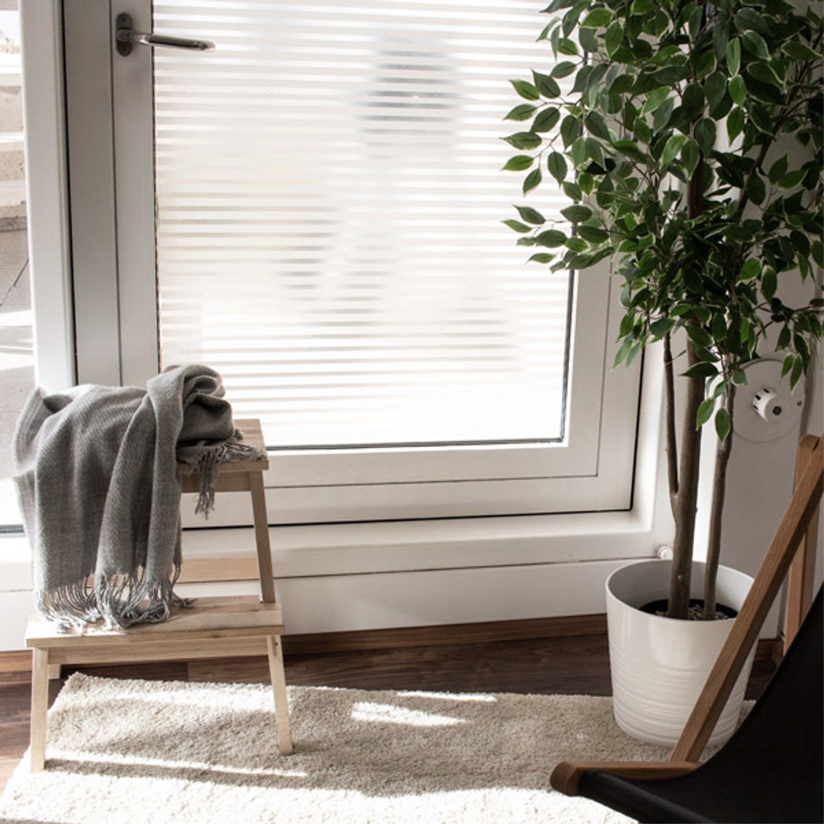Vareprøve: Static Linia vindusfolie - Lindas Dekor