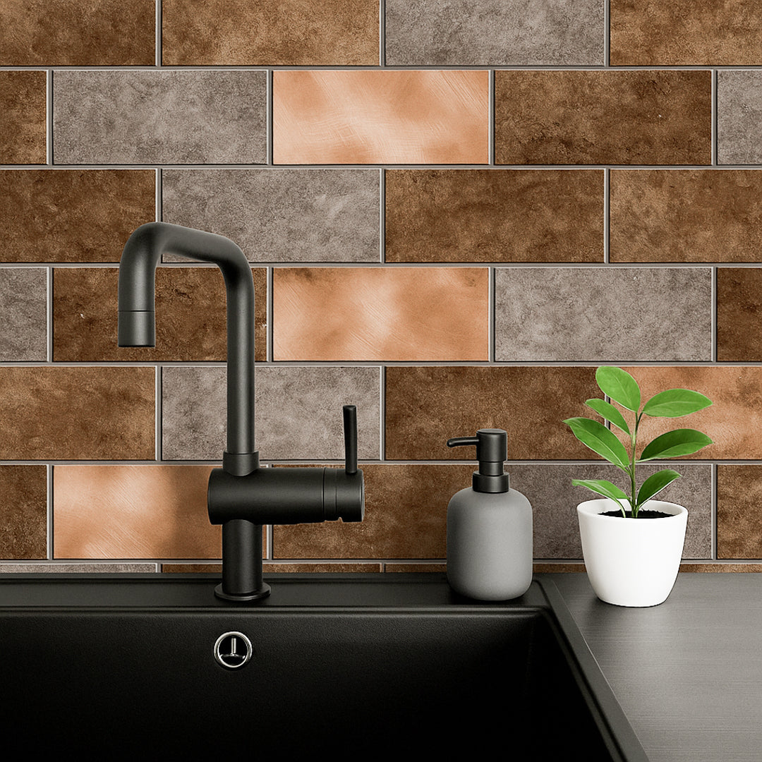 Selvklebende veggfliser i rektangulært design med brune, grå og kobberfargede toner – moderne backsplash til kjøkken og bad.