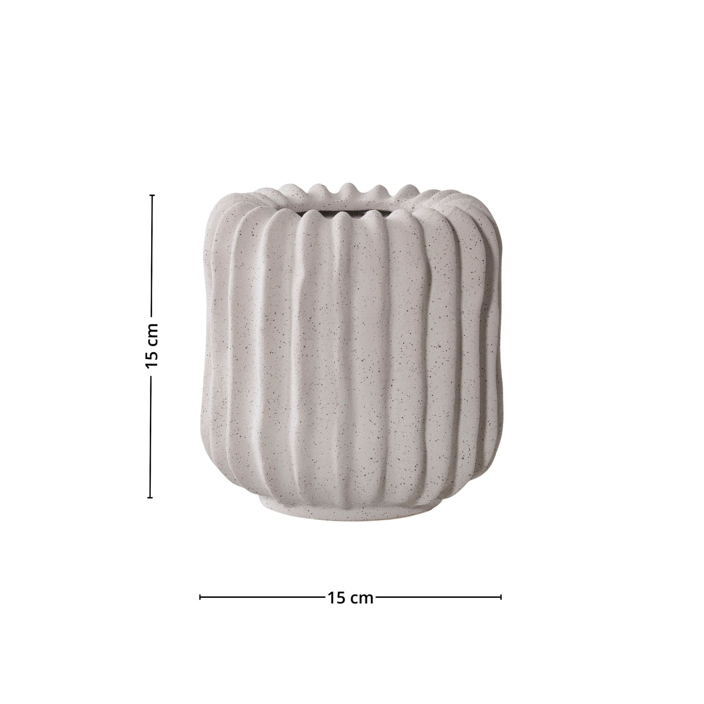 Kvadratisk bilde av potte i skulpturell form med grønne planter