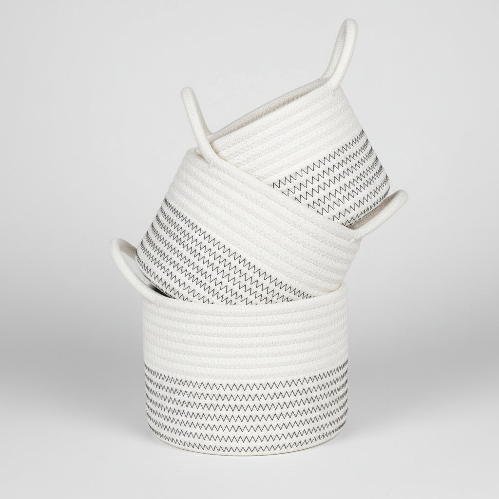 Sett med 3 hvit/grå bomullskurver brukt til oppbevaring – produktbilde