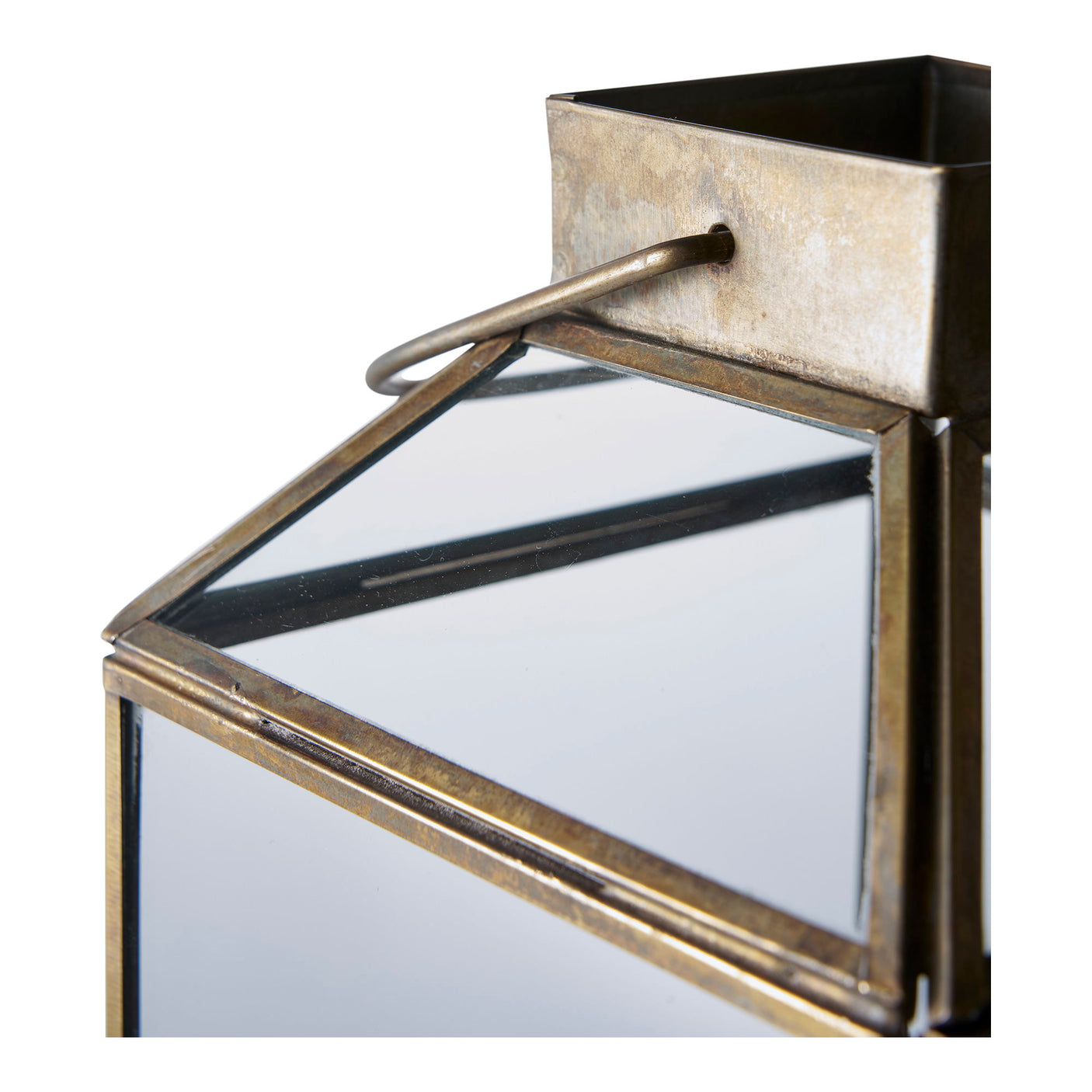 House Nordic lantern lyslykt i tidløst metall- og glassdesign.