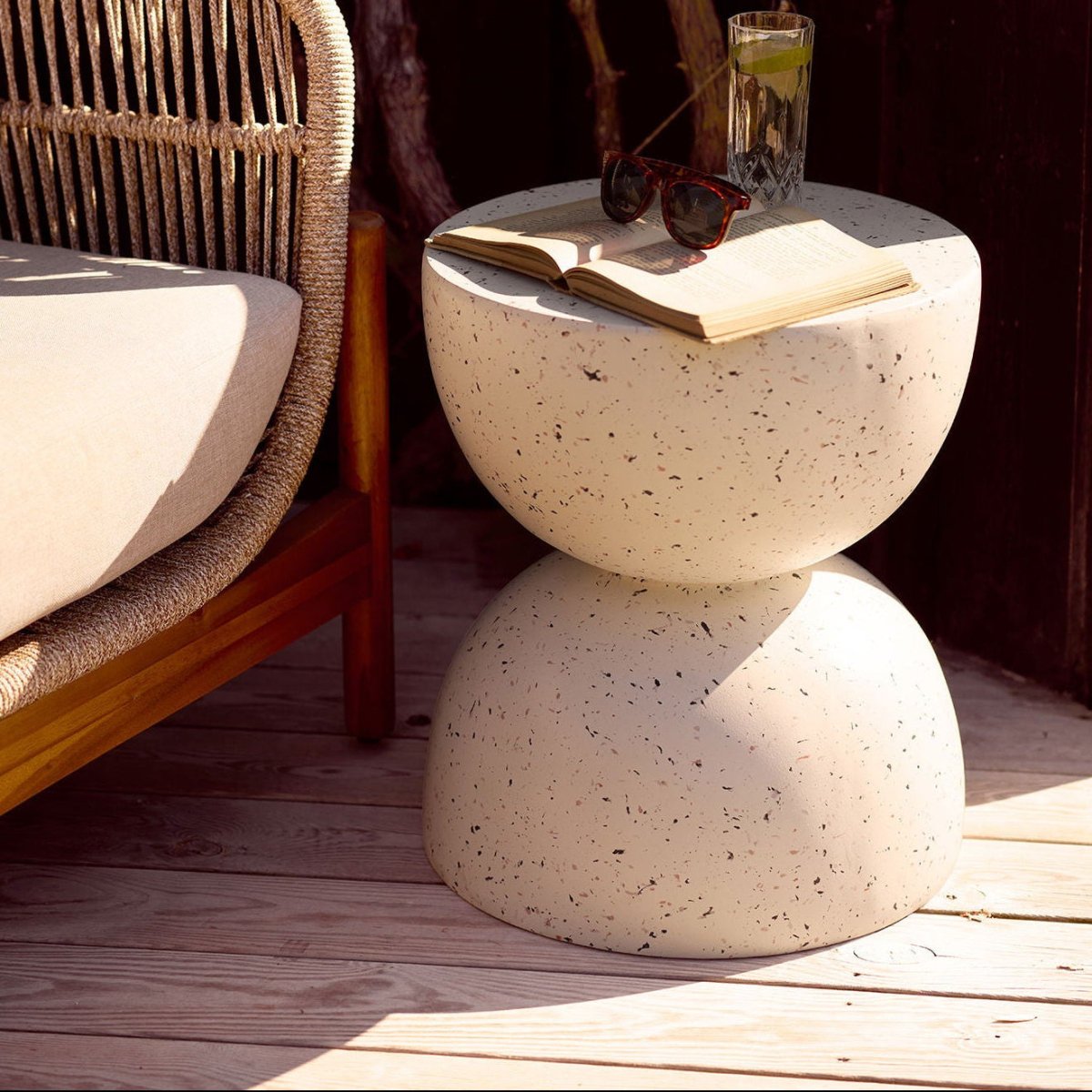 Sidebord i fiberglass terazzo - Lindas Dekor