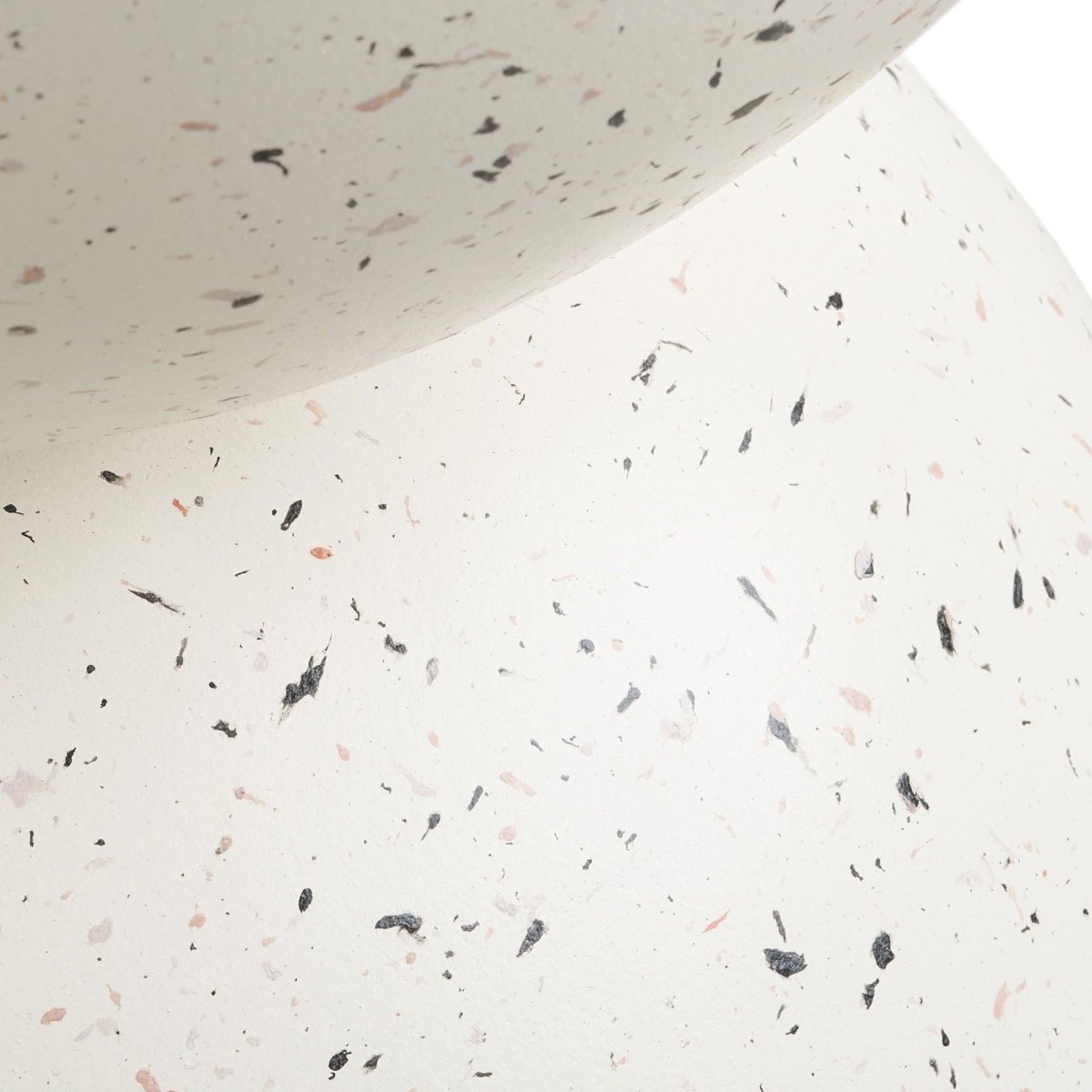 Sidebord i fiberglass terazzo - Lindas Dekor