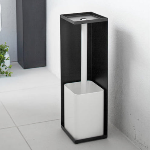 Moderne baderomsboks med minimalistisk design.