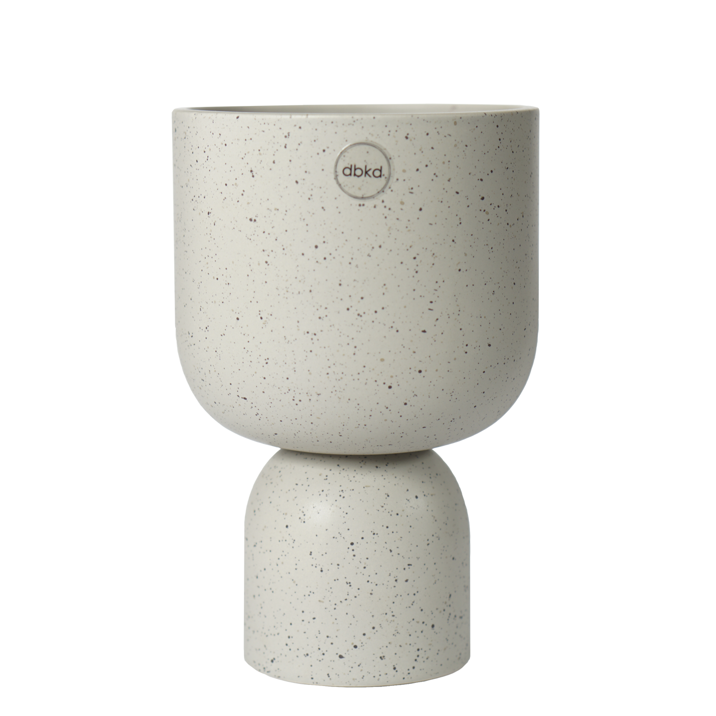 Produktbilde av DBKD blomsterpotte med skulpturelt uttrykk og logo i front.