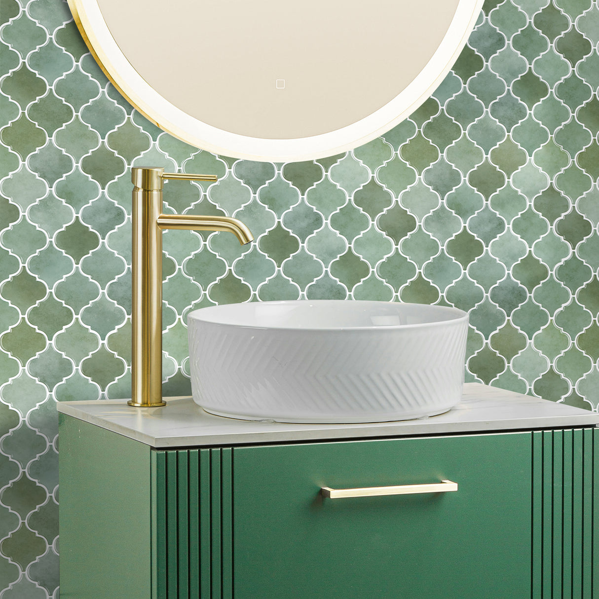 Grønn flis med unikt mønster – perfekt for å skape blikkfang i rommet.