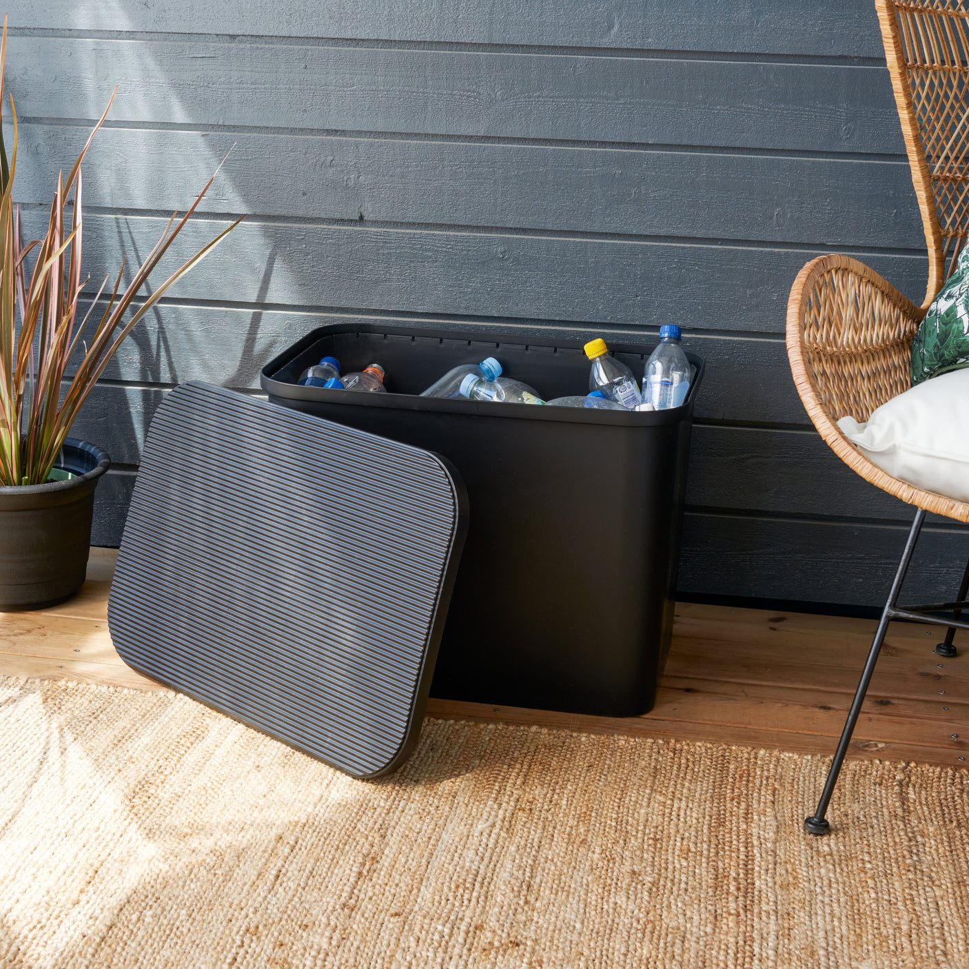 Robust lokk i resirkulert plast til SmartStore Collect beholder