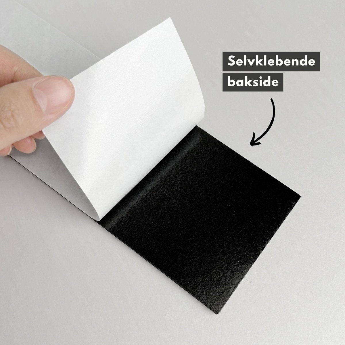 Vareprøve: Louise gloss creme selvklebende veggfliser - Lindas Dekor