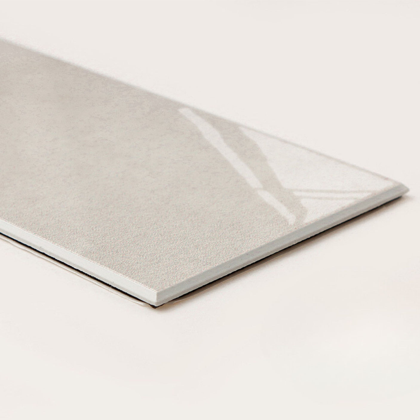 Louise gloss creme selvklebende veggfliser