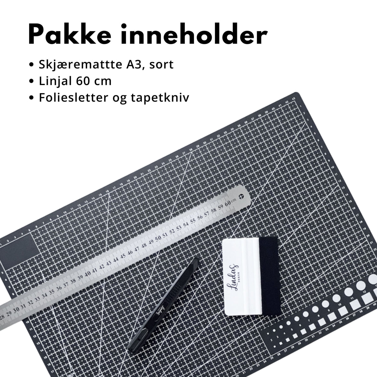Komplett skjæremattepakke med linjal, tapetkniv og foliesletter for kreative prosjekter.