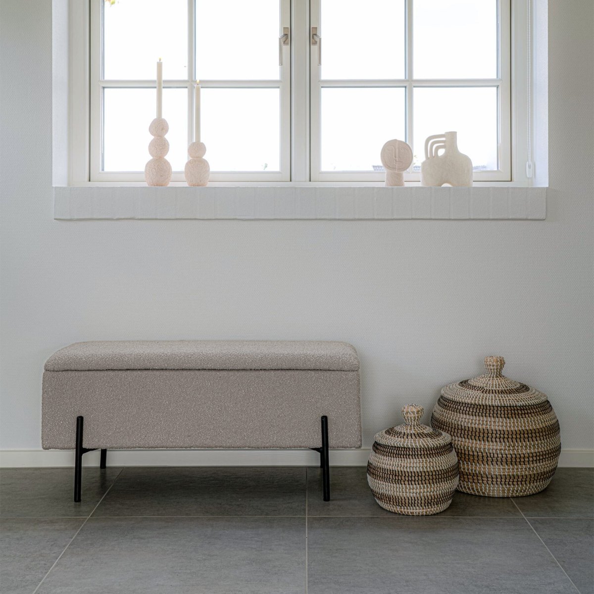 Watford benk med oppbevaring bouclé beige 95 cm - Lindas Dekor