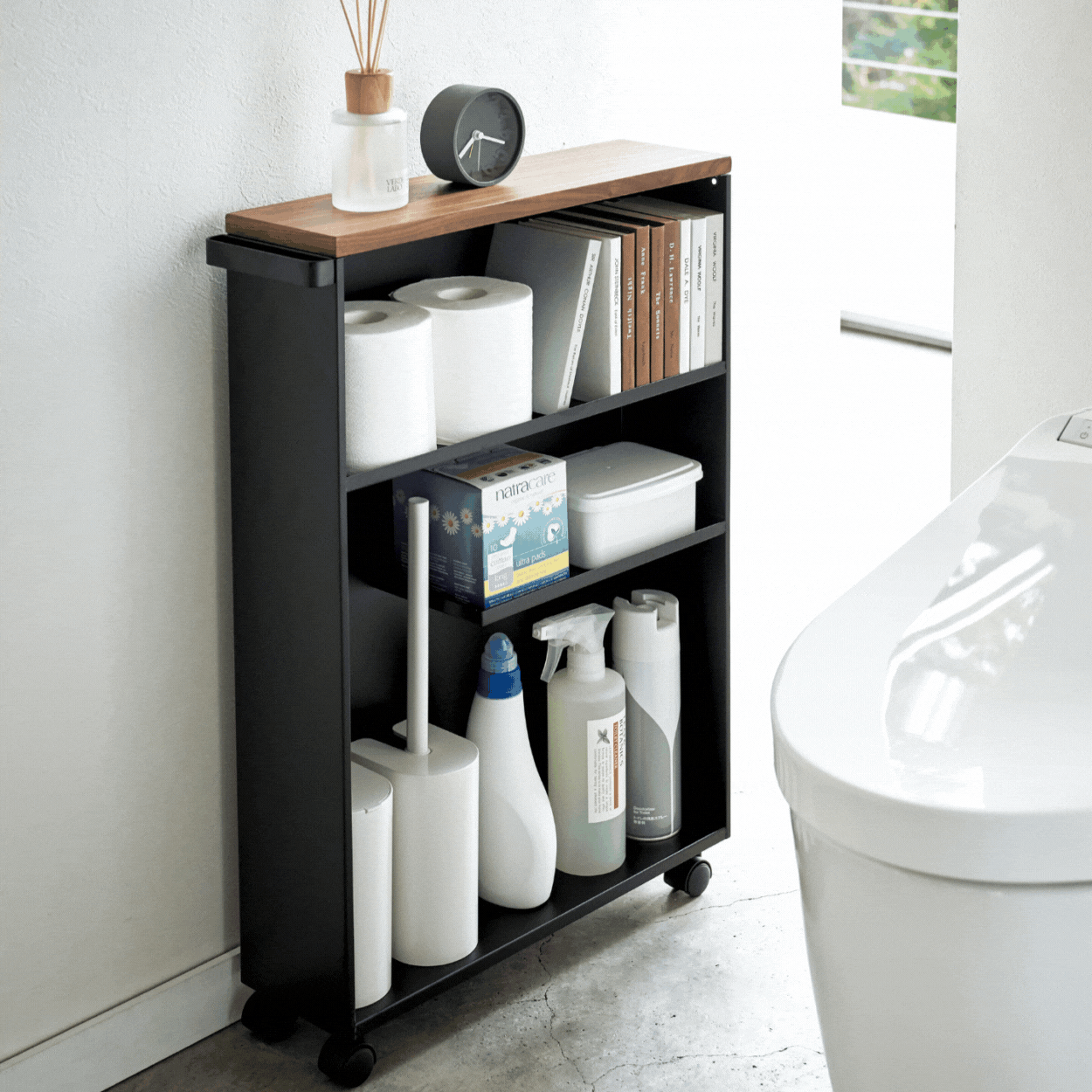 Oppbevaringshylle med hjul sort