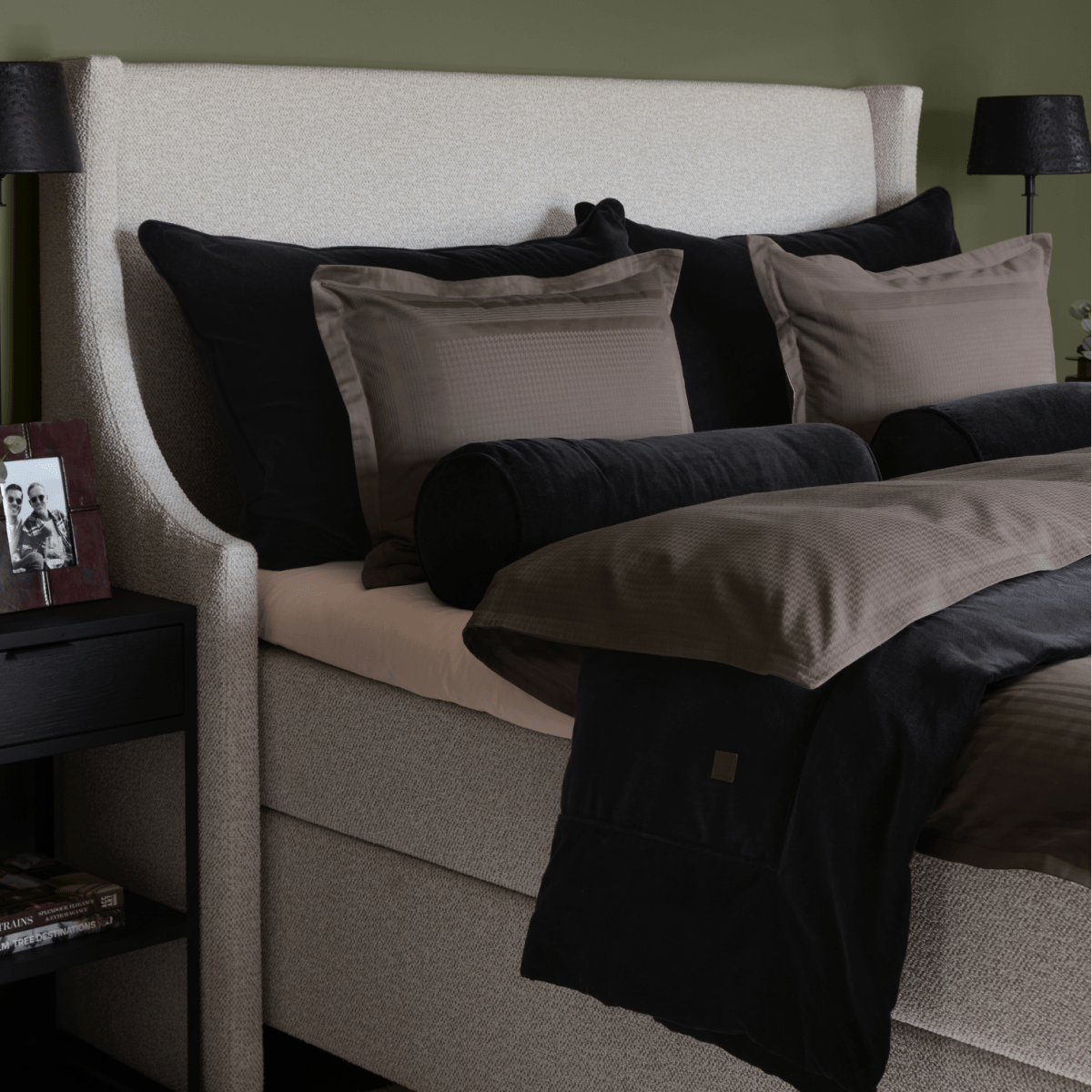 Halvor Bakke Exo sengesett Brun 140 x 200 cm - Lindas Dekor