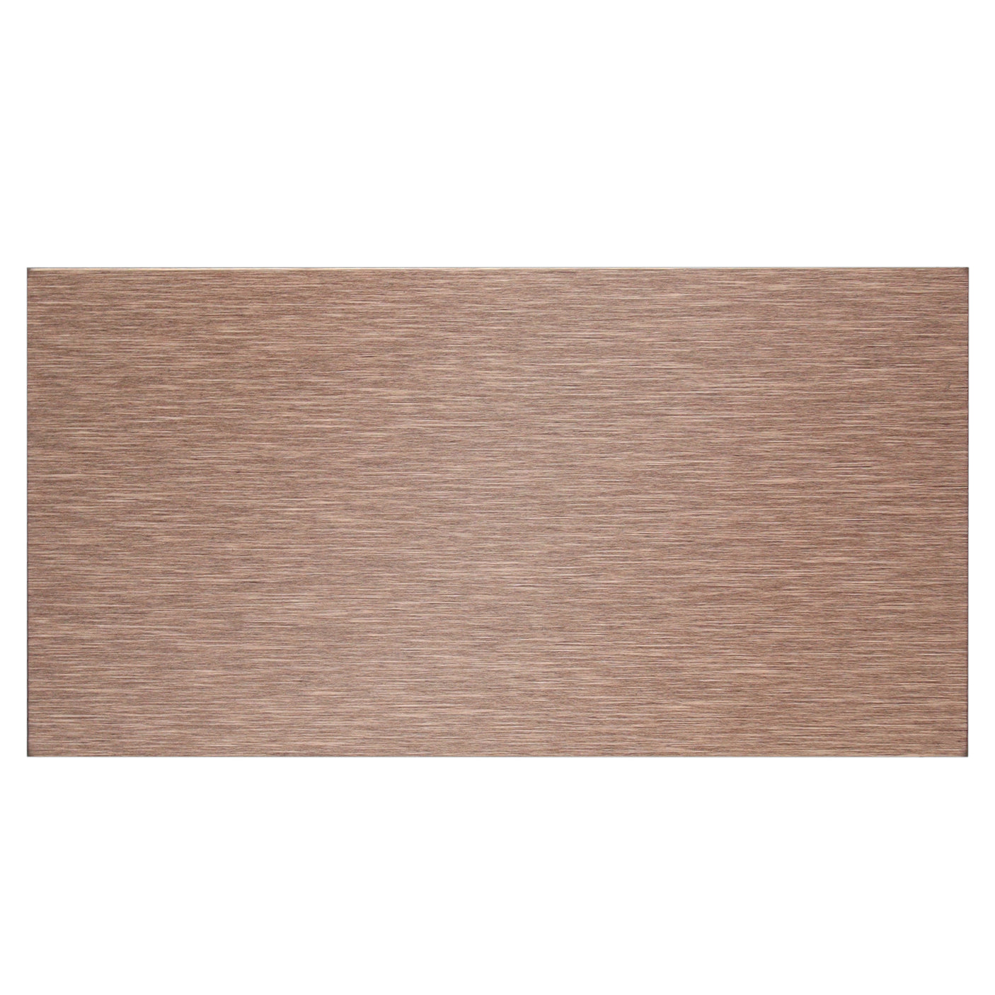 Mayra selvklebende veggflis med varm trefinish i horisontalt mønster.