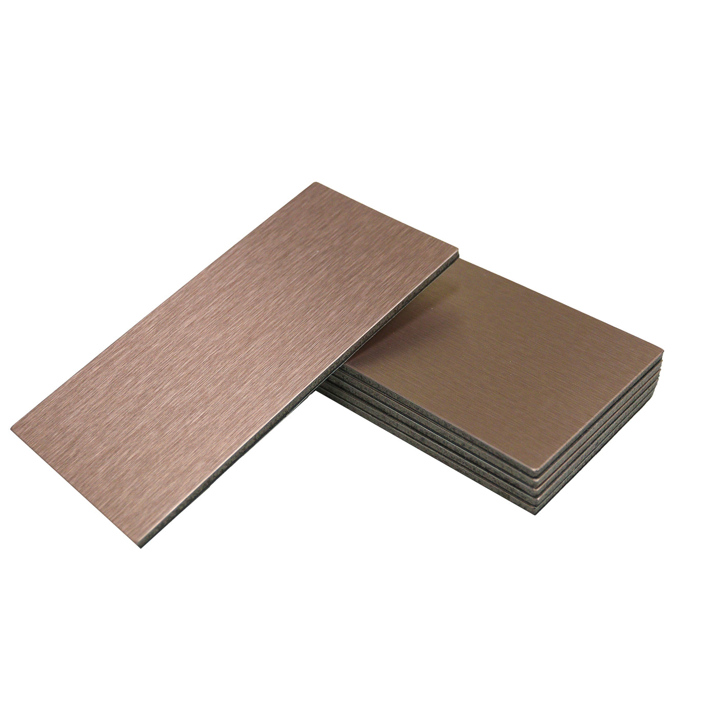 Nærbilde av Mayra flis med elegant glans og struktur inspirert av ekte kobber.