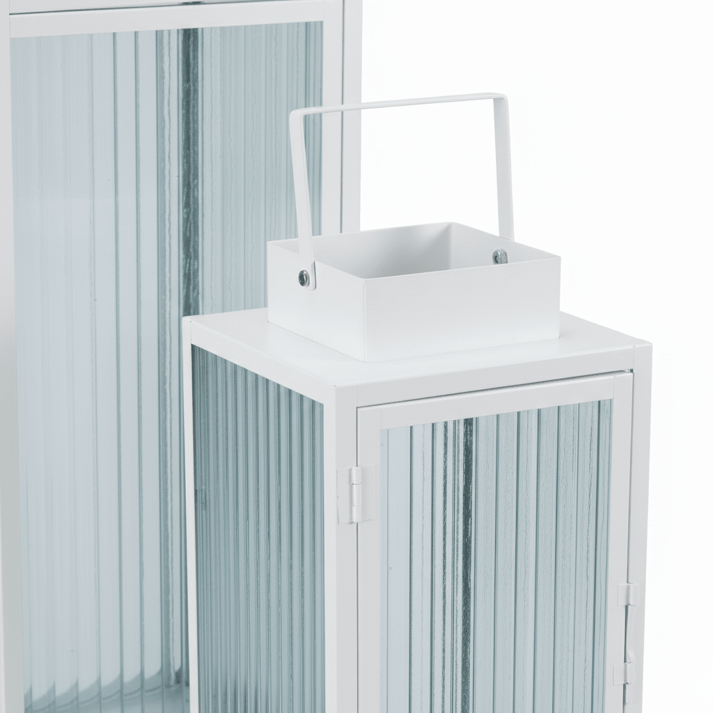 2 - pk Lykt hvit metall stripet glass - Lindas Dekor