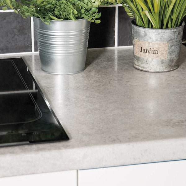 "Kontaktplast betong lys grå Avellino stone 45 cm selvklebende folie steinmønster til kjøkkenbenk bord d-c-fix"