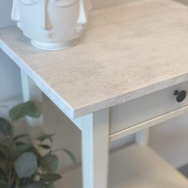 Mikrosement hvit kontaktplast