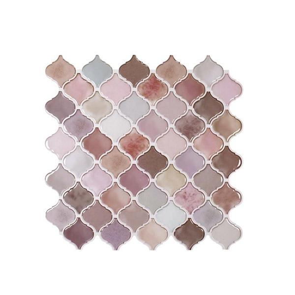 Marokkanske selvklebende fliser i nyanser av rosa, lilla og brun, dekorative mosaikkfliser til kjøkken og bad.