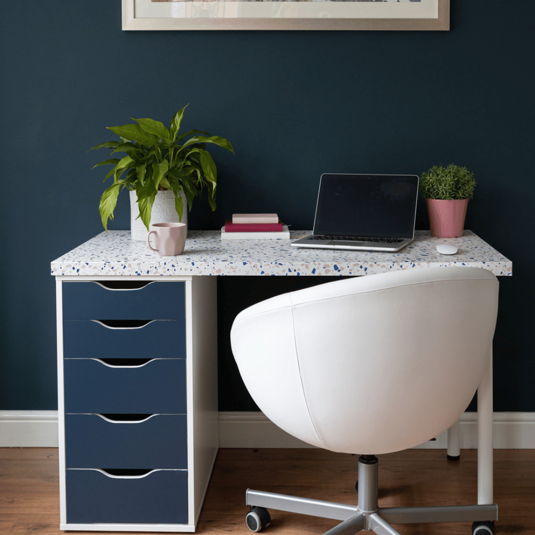 Uni matt dempet marineblå kontaktplast