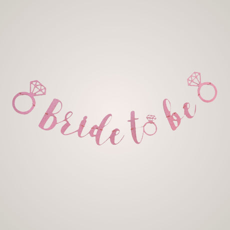 Pynt til fest og selskap med bordpynt lys servietter og dekor