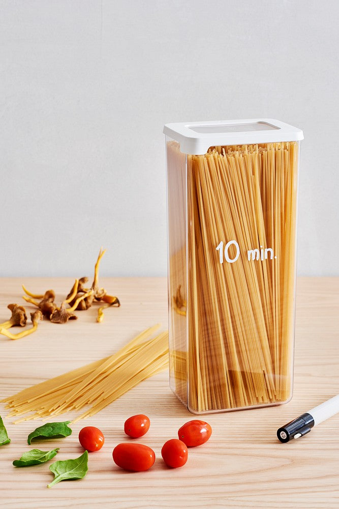 SmartStore Vision oppbevaringsboks med spaghetti på kjøkkenbenk