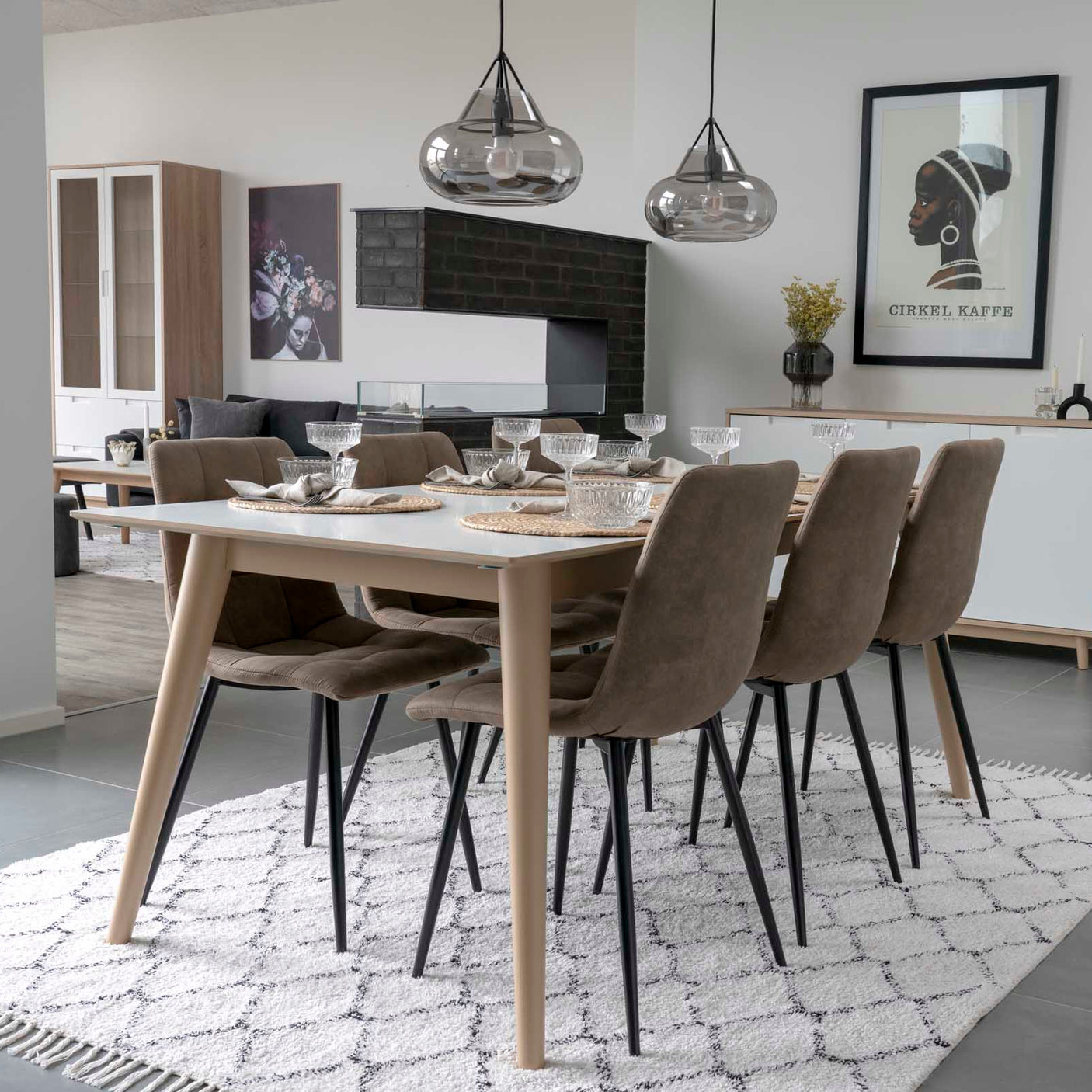 2-pk Middelfart spisestol lys brun