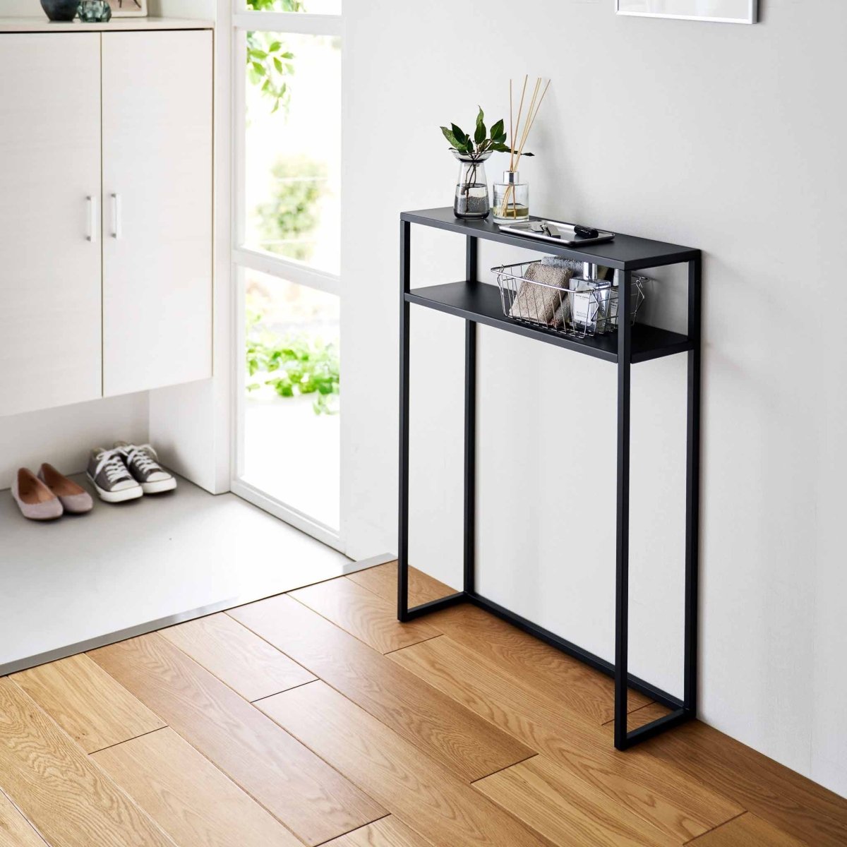 Konsollbord sort med hylle 60 x 80,2 cm - Lindas Dekor