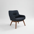 London Lounge stol i mørk blå tekstil med valnøttben – frontbilde