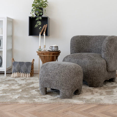 Nazare puff 53 x 41 x 38 cm brukt som ekstra sitteplass i stue