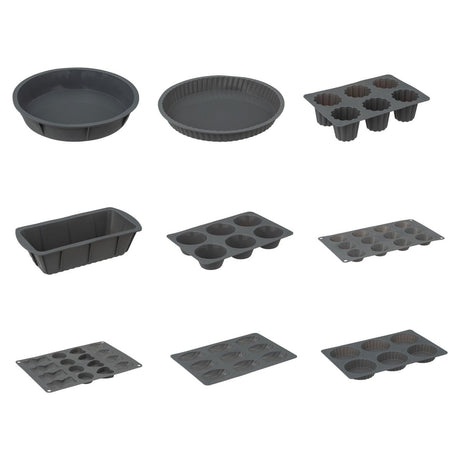 Grå silikon-bakeformer i serie, canneléform med de øvrige formene