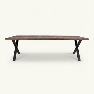 Rökta ekbord 300 cm med metallben monterade i kvadratiskt utsnitt