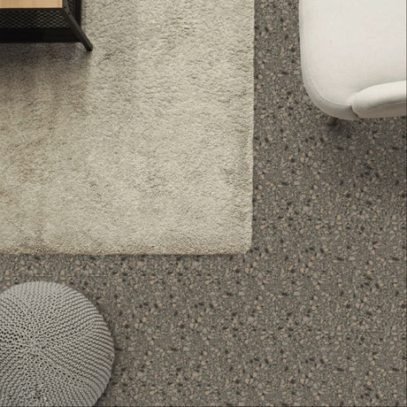 Produktbilde med mål og informasjon om Clemont selvklebende fliser