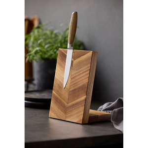 knivblokk i akasietre med naturlig trestruktur og stabil base