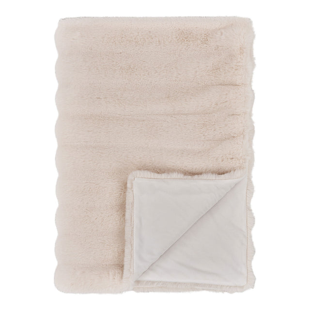 Galena pledd i hvit kunstpels 130×180 cm – produktbilde