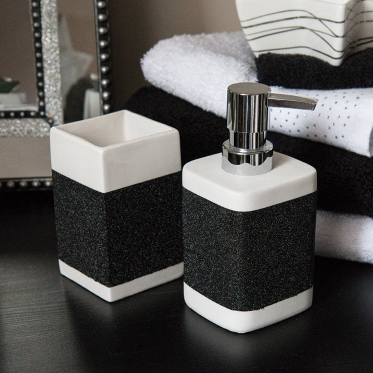 Vareprøve: Glitter sort kontaktplast