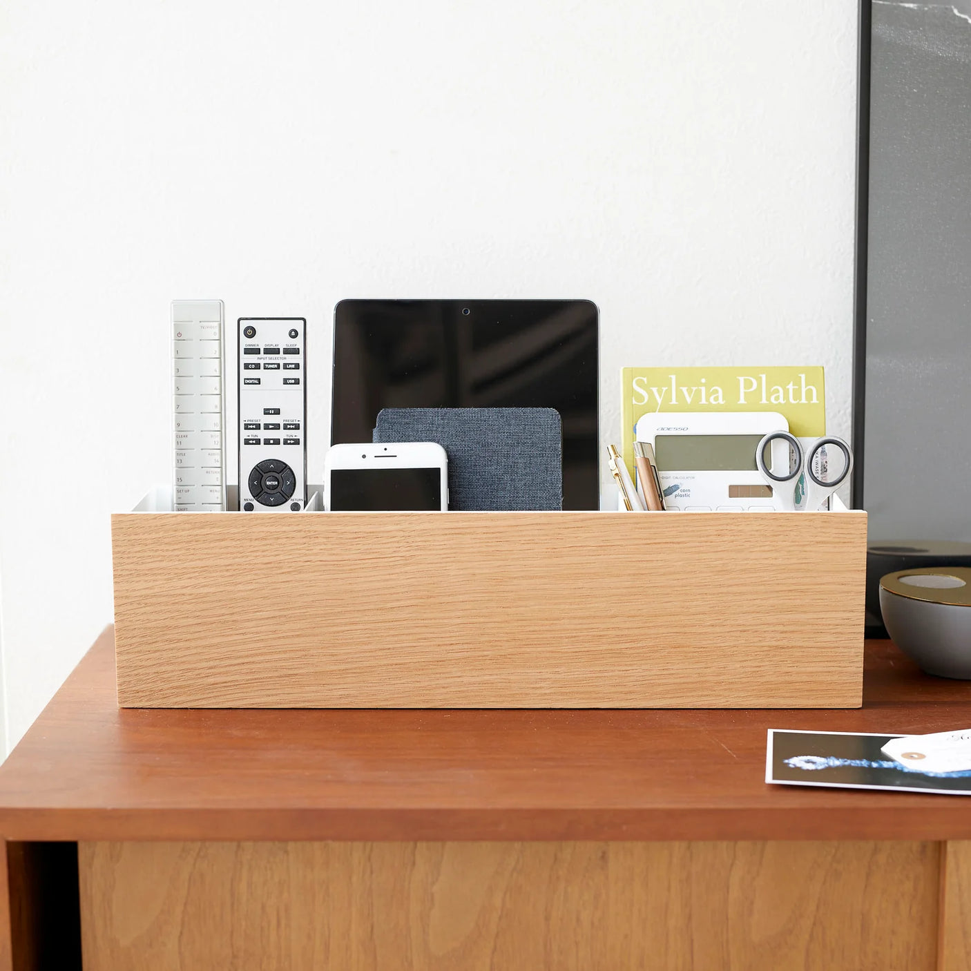 bordorganizer, oppbevaring til fjernkontroller, organizer til stuebord,