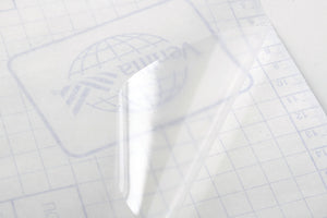 Klar kontaktplast med glossy finish – bevarer naturlig utseende på overflater
