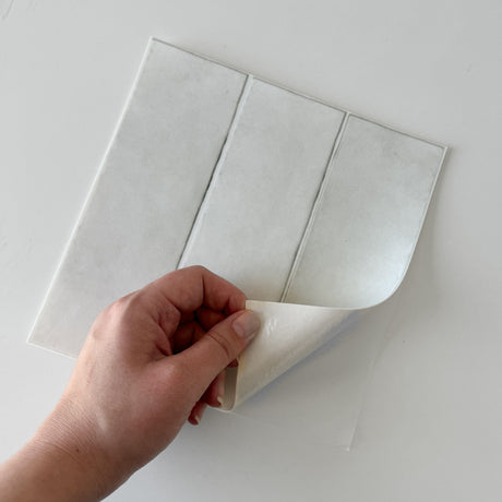 Katja lys grå selvklebende fliser i zellige stil